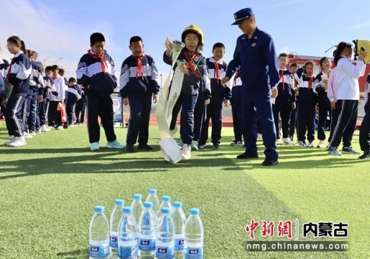 鄂尔多斯：消防运动会 有趣又有料