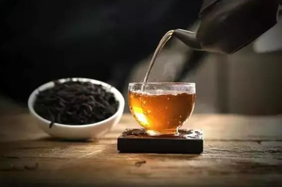 黑茶是一种茶叶饮品，为何黑茶不会过期？